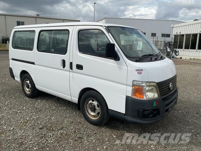 Nissan Caravan マイクロバス