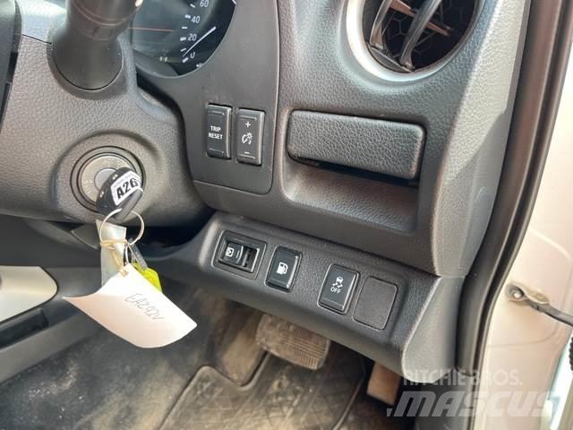 Nissan Navara ピックアップ／ドロップサイド