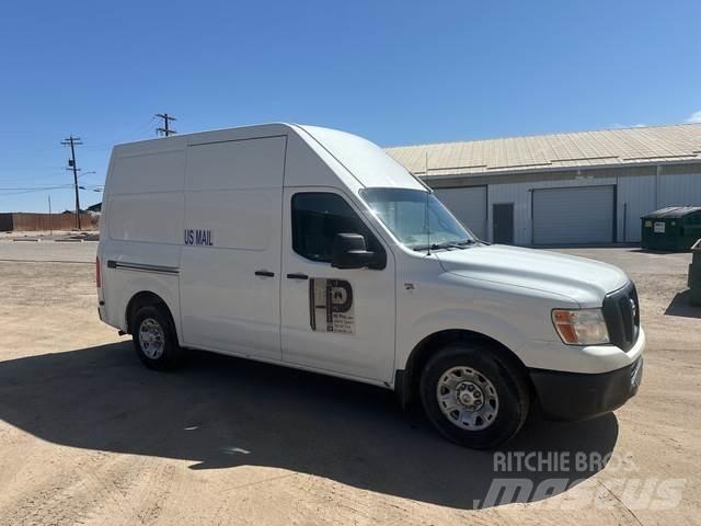 Nissan NV パネルバン