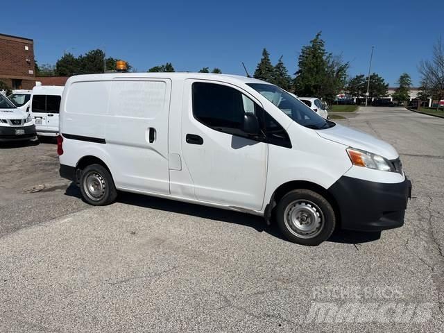 Nissan NV200 パネルバン
