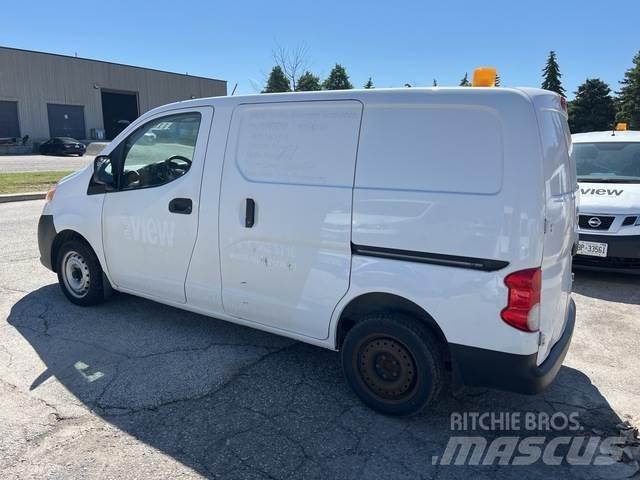 Nissan NV200 パネルバン