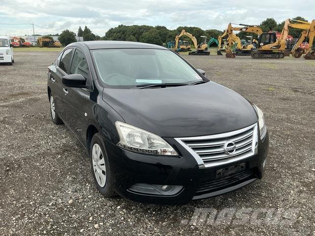 Nissan SYLPHY 自動車