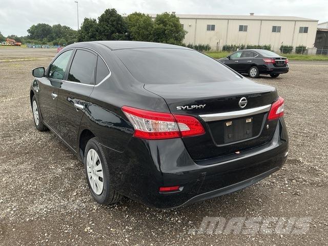 Nissan SYLPHY 自動車