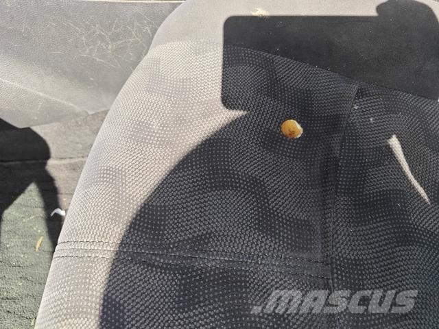 Nissan SYLPHY 自動車