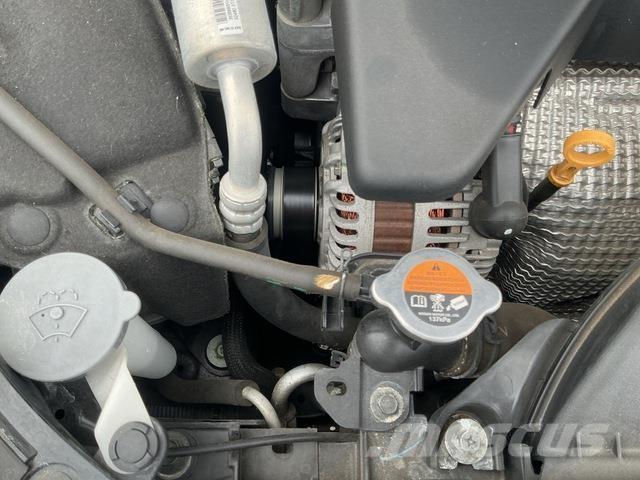 Nissan TEANA 自動車