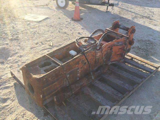 NPK GH-9 ハンマー／ブレーカ