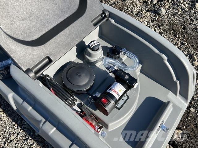  Olsen DD200 燃料タンクと添加剤用タンク