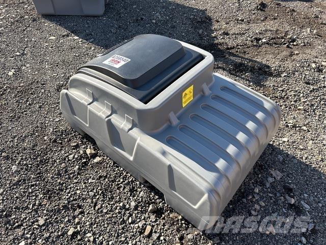  Olsen DD200 燃料タンクと添加剤用タンク