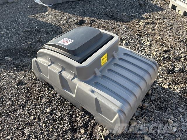  Olsen DD200 燃料タンクと添加剤用タンク