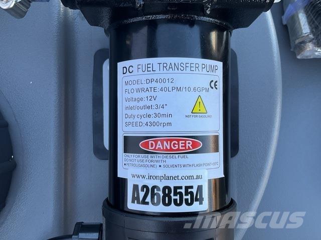  Olsen DD500 燃料タンクと添加剤用タンク