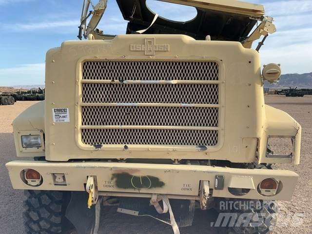 Oshkosh  ボックスボディー、ウイング、箱車