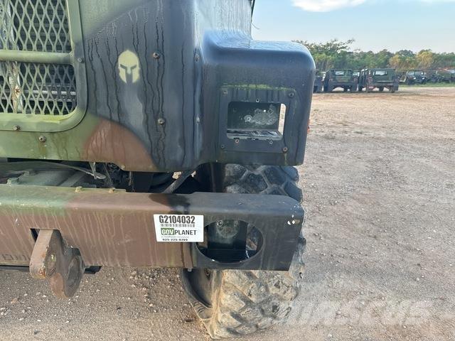 Oshkosh  ボックスボディー、ウイング、箱車