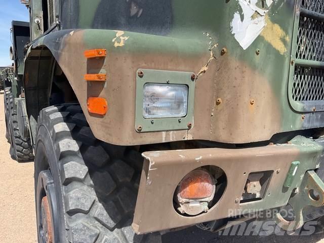 Oshkosh  ボックスボディー、ウイング、箱車