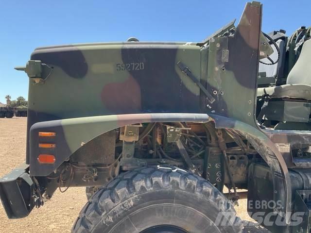 Oshkosh AMK23A1 ボックスボディー、ウイング、箱車