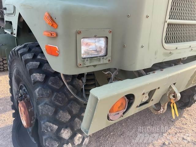 Oshkosh MK25 ボックスボディー、ウイング、箱車