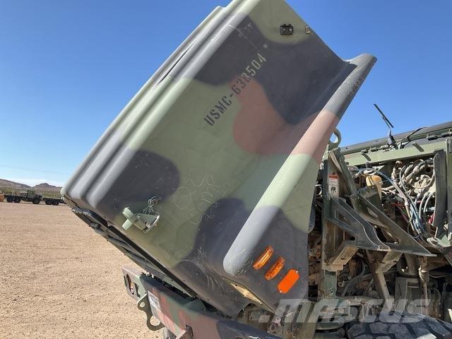 Oshkosh MTVR ボックスボディー、ウイング、箱車