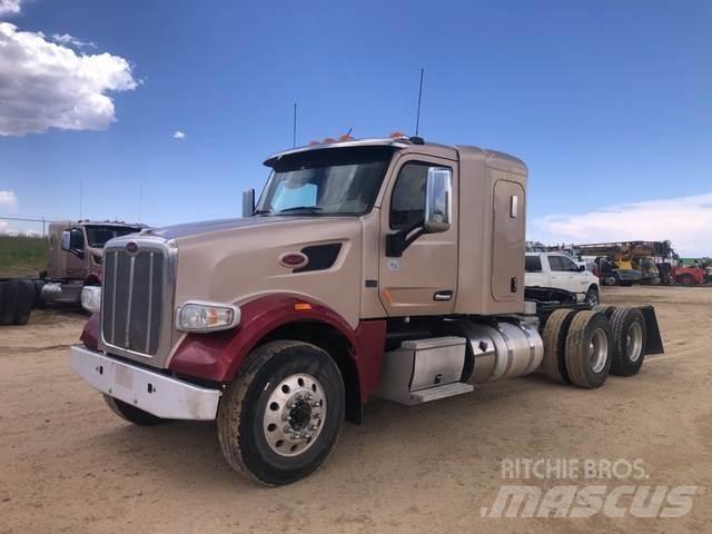 Peterbilt  中古トラクターヘッド | トレーラーヘッド