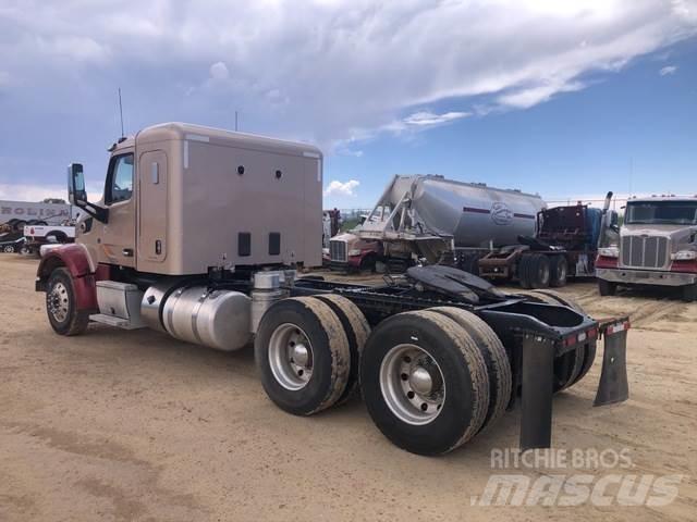 Peterbilt  中古トラクターヘッド | トレーラーヘッド