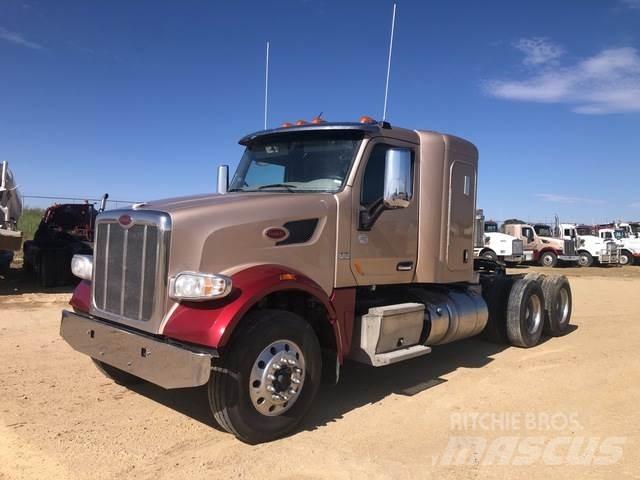 Peterbilt  中古トラクターヘッド | トレーラーヘッド