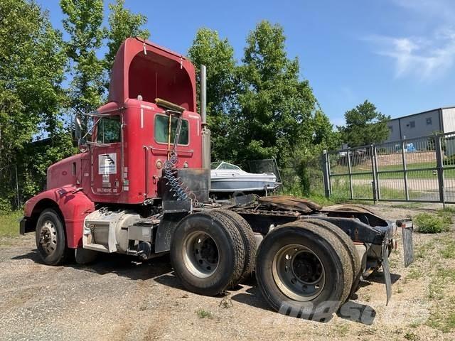 Peterbilt  中古トラクターヘッド | トレーラーヘッド