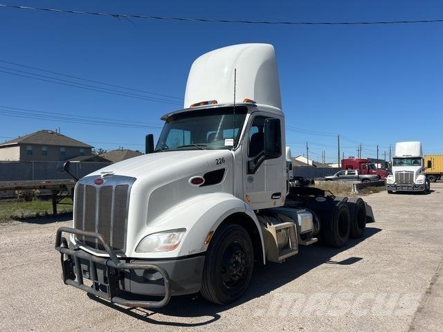 Peterbilt  中古トラクターヘッド | トレーラーヘッド