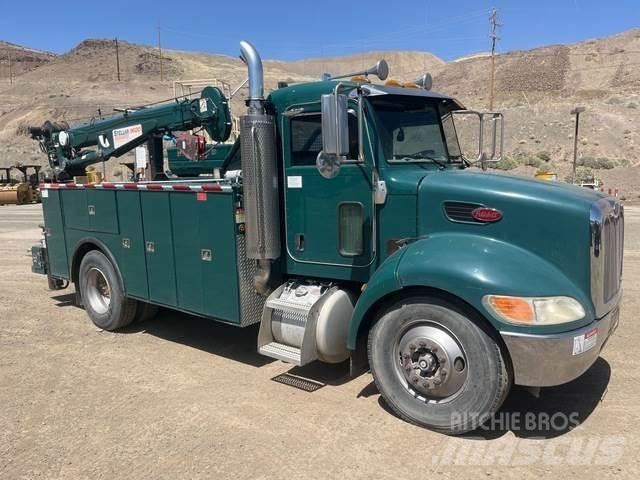 Peterbilt 335 多目的／汎用車両