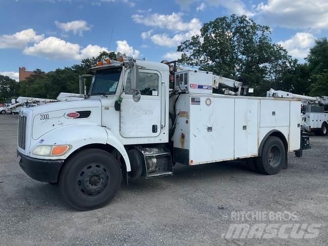 Peterbilt 335 多目的／汎用車両