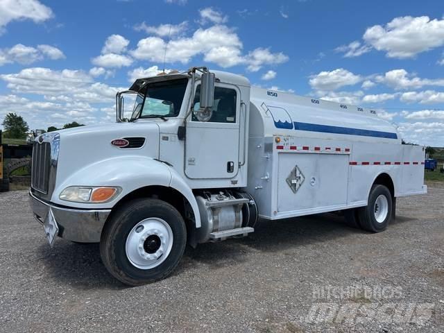 Peterbilt 337 タンカートラック
