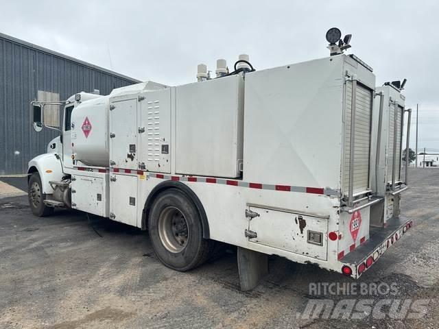 Peterbilt 337 タンカートラック