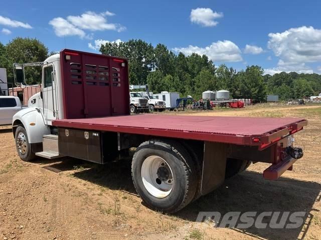 Peterbilt 337 平ボディー