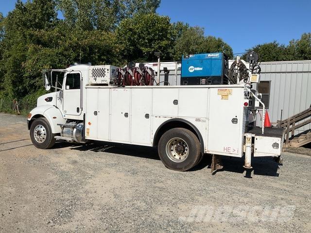 Peterbilt 337 多目的／汎用車両