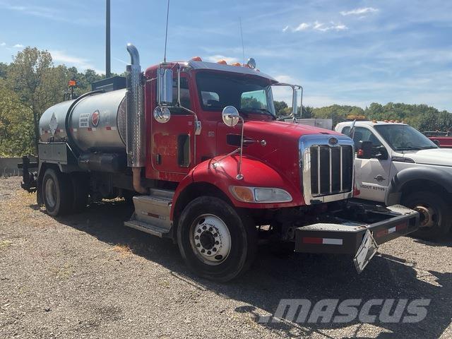 Peterbilt 337 ミキサー車