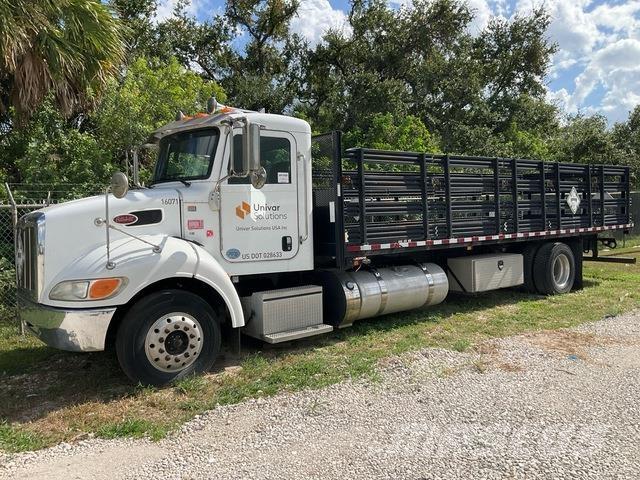 Peterbilt 337 平ボディー