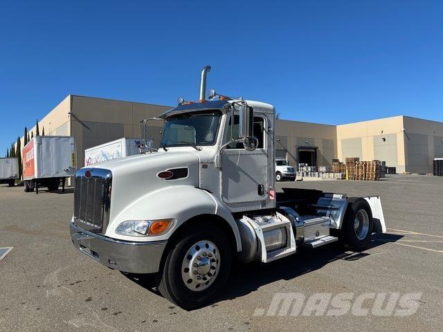 Peterbilt 337 中古トラクターヘッド | トレーラーヘッド