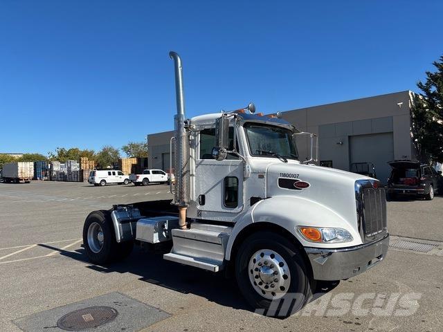 Peterbilt 337 中古トラクターヘッド | トレーラーヘッド