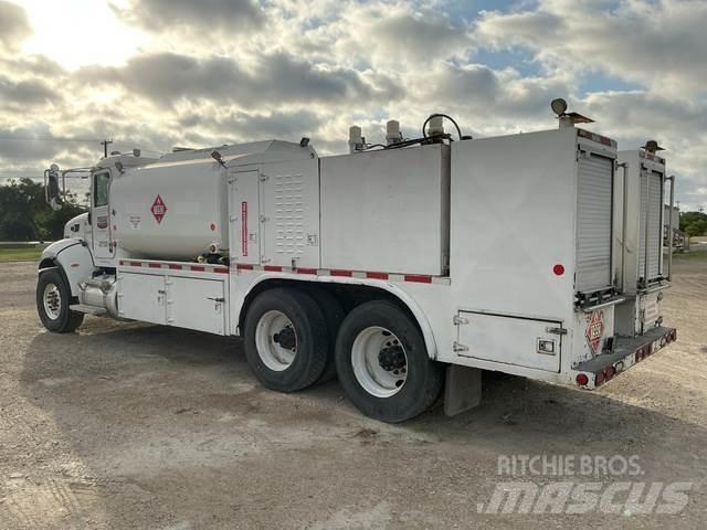 Peterbilt 348 タンカートラック