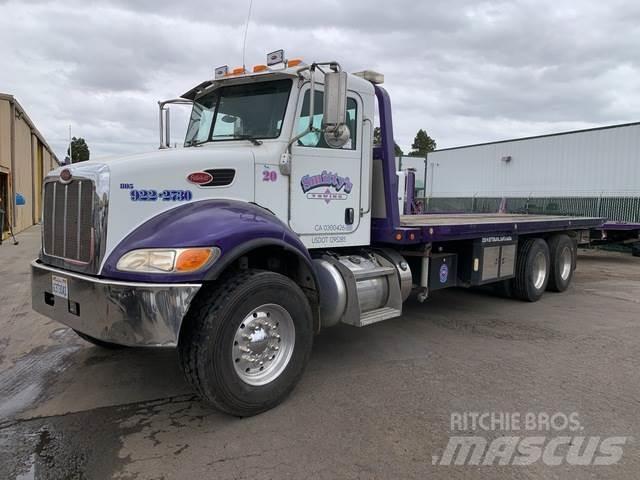 Peterbilt 348 レッカー車