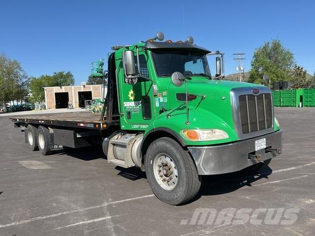 Peterbilt 348 レッカー車