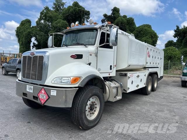 Peterbilt 348 タンカートラック