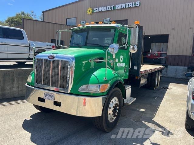 Peterbilt 348 平ボディー