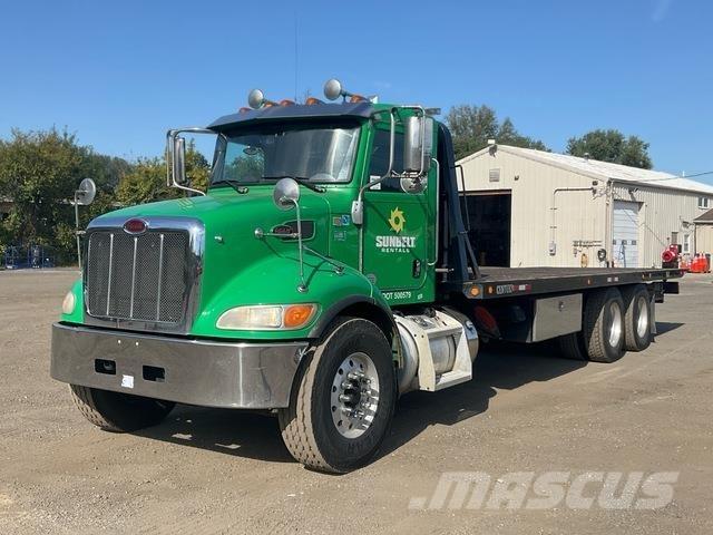 Peterbilt 348 レッカー車