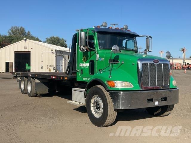 Peterbilt 348 レッカー車