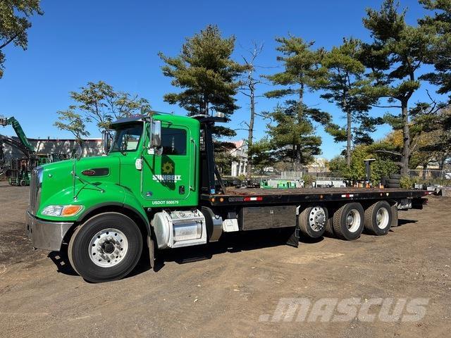 Peterbilt 348 レッカー車