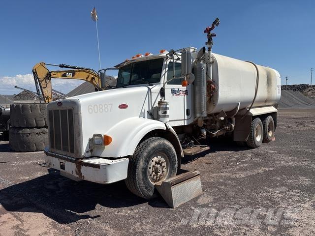 Peterbilt 357 給水車