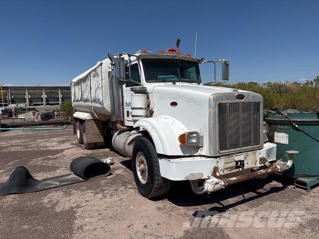 Peterbilt 357 給水車