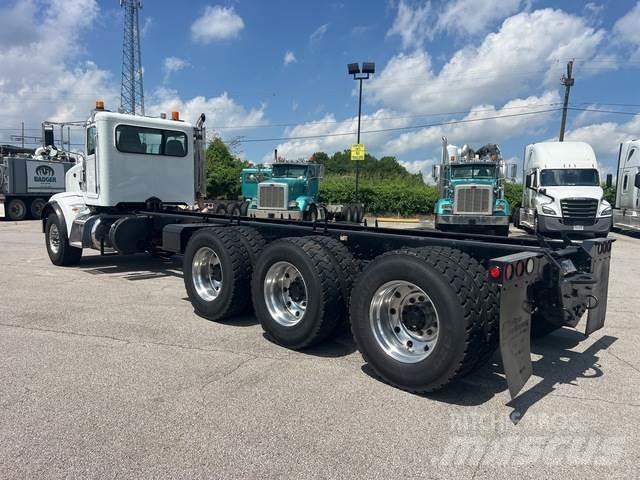 Peterbilt 365 キャビン及び内装
