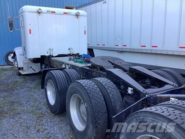 Peterbilt 365 中古トラクターヘッド | トレーラーヘッド