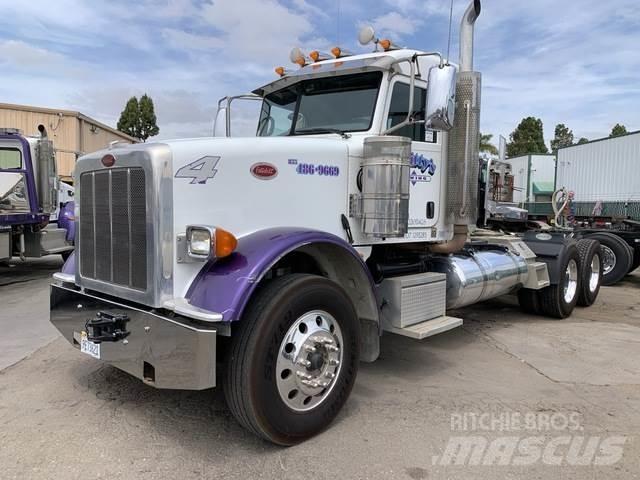 Peterbilt 367 中古トラクターヘッド | トレーラーヘッド