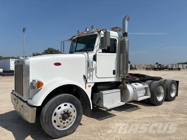 Peterbilt 367 中古トラクターヘッド | トレーラーヘッド