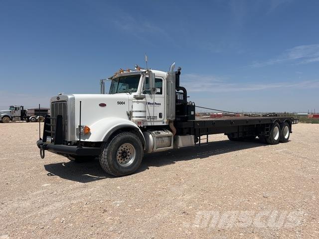 Peterbilt 367 平ボディー
